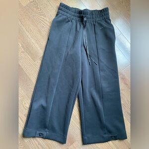 Nike wide leg adjustable fit sweatpants women small